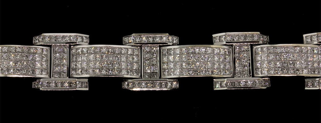 Men's 14kw ''invisible'' set diamond link bracelet